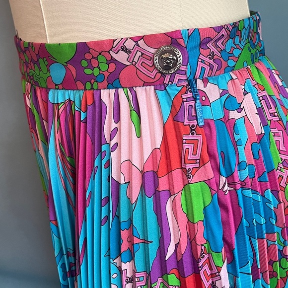 Versace Pleated Skirt Dua Lipa - Picture 6 of 10